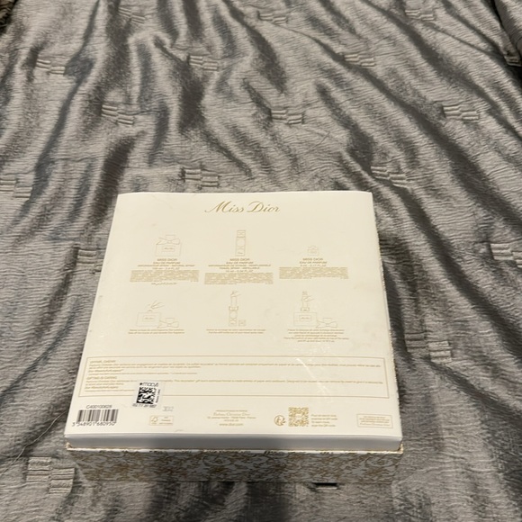 Christian Dior Storage Box - Picture 2 of 3